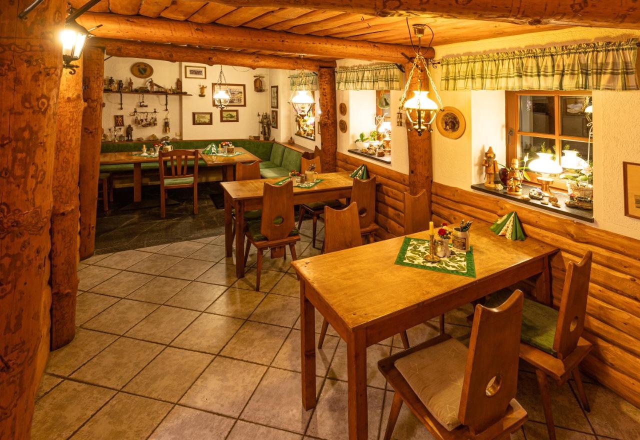 Pension Und Gaststaette Zur Knappenschaenke Thermalbad Wiesenbad Экстерьер фото