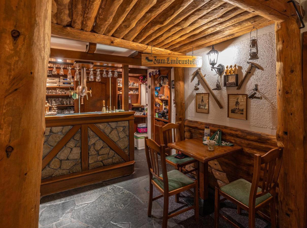 Pension Und Gaststaette Zur Knappenschaenke Thermalbad Wiesenbad Экстерьер фото