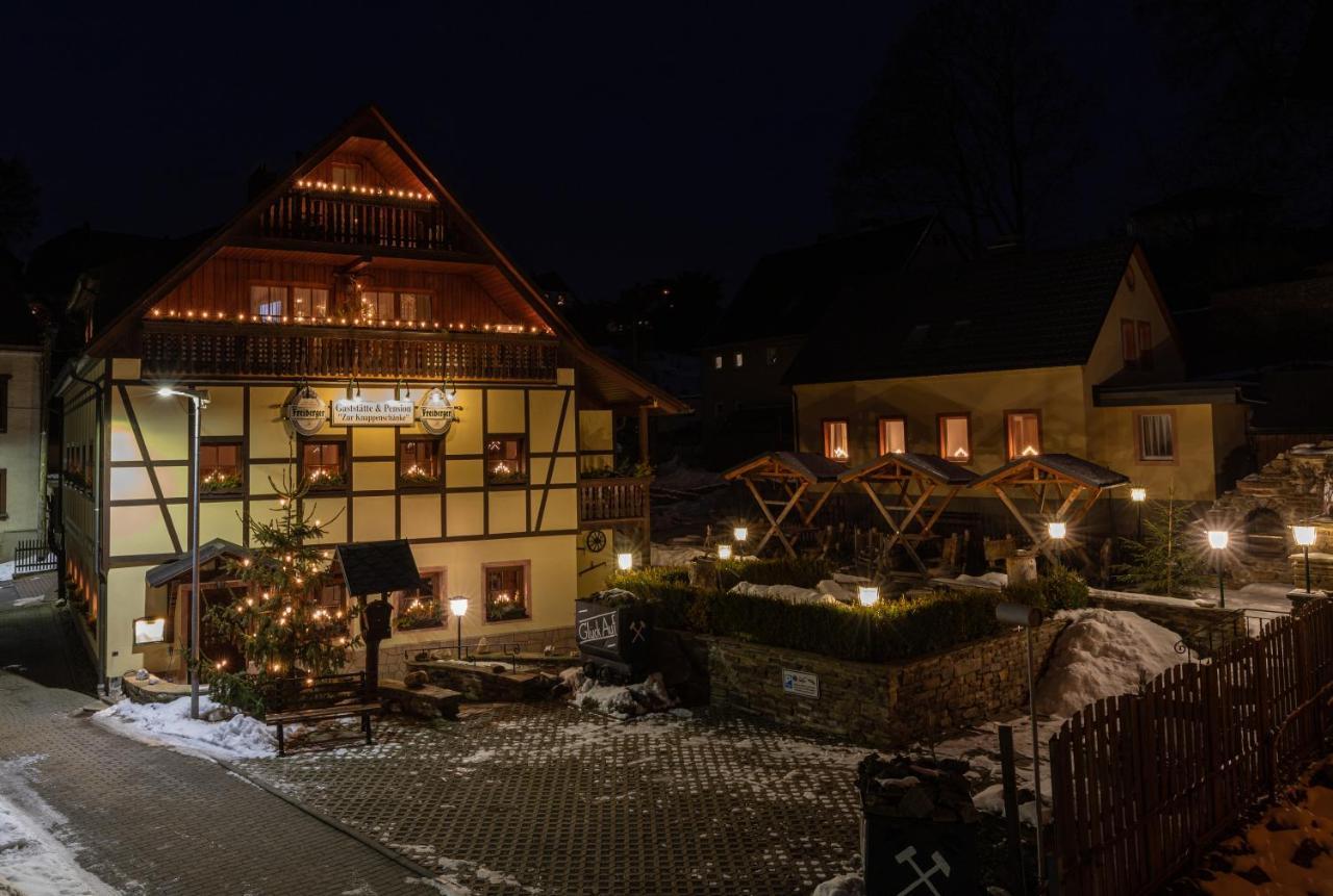 Pension Und Gaststaette Zur Knappenschaenke Thermalbad Wiesenbad Экстерьер фото